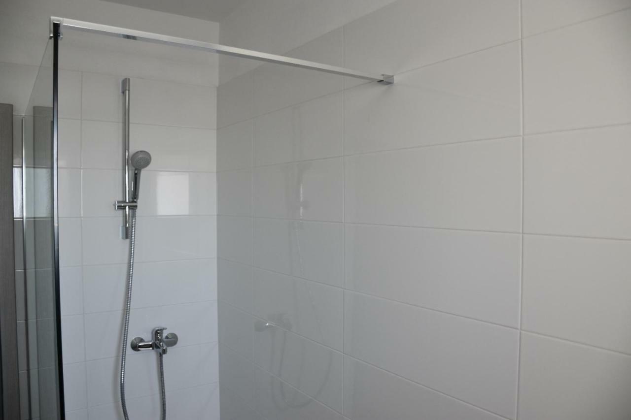 Apartments Mino Ražanac Extérieur photo
